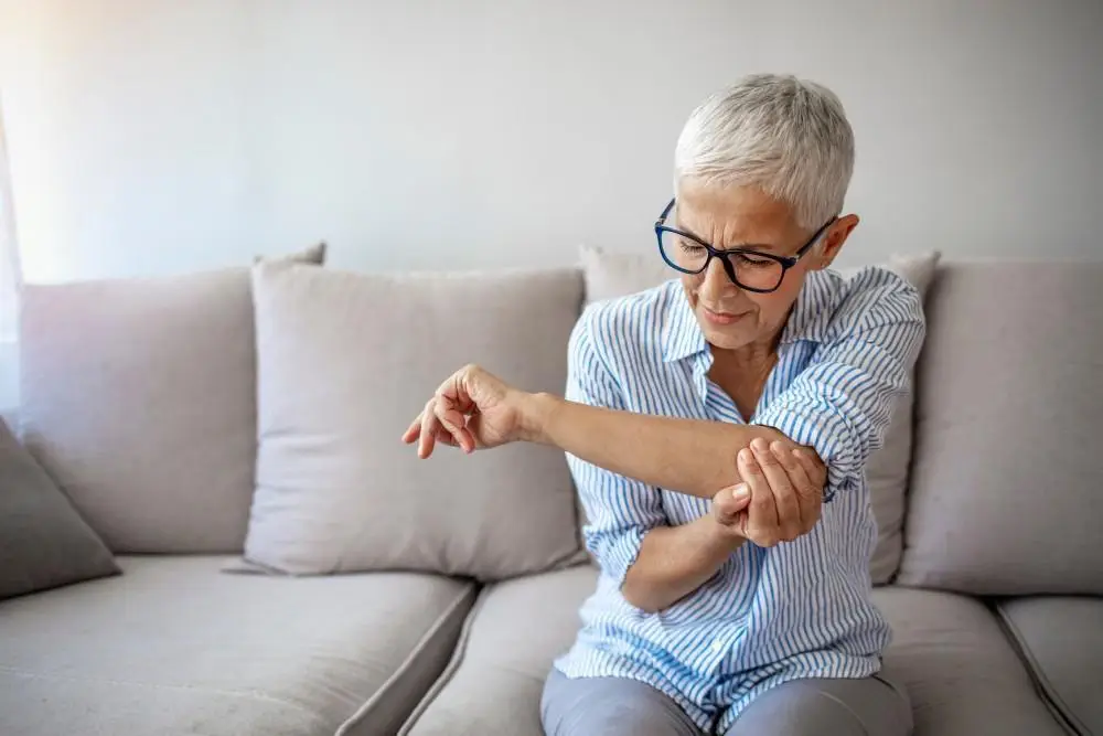 PRP Therapy for Elbow Pain: What to Expect – Modern Aesthetica, Beverly Hills